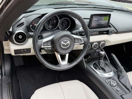 Jet Black Mica 2021 Mazda MX-5 Miata Grand Touring