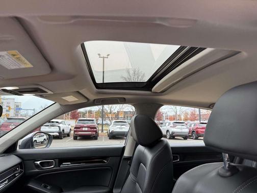 2022 Honda Civic EX-L