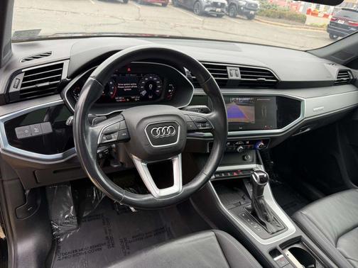 2024 Audi Q3 Premium