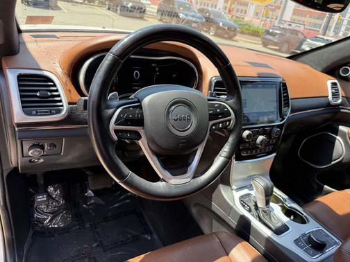 Bright White Clearcoat 2021 Jeep Grand Cherokee Summit