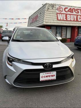 Classic Silver Metallic 2025 Toyota Corolla LE