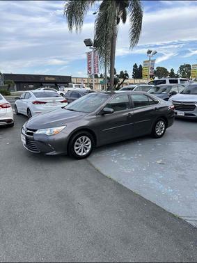 2017 Toyota Camry Hybrid LE