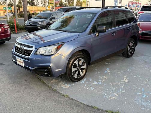 Quartz Blue Pearl 2018 Subaru Forester 2.5i