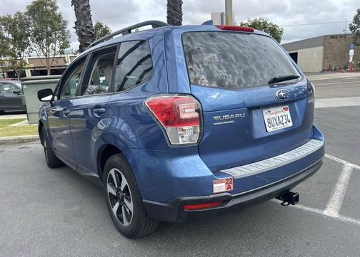 Quartz Blue Pearl 2018 Subaru Forester 2.5i