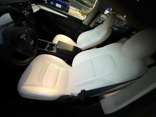 2022 Tesla Model Y Performance Dual Motor All-Wheel Drive