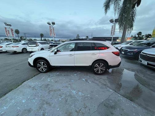 2018 Subaru Outback 2.5i Limited