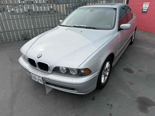Titanium Silver Metallic 2003 BMW 525 525iA