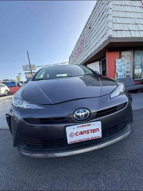 2019 Toyota Prius XLE