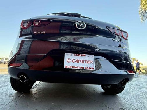 2022 Mazda Mazda3 FWD w/Premium Package