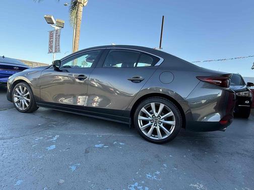 2019 Mazda Mazda3 FWD w/Preferred Package