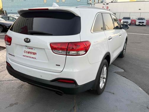 2017 Kia Sorento LX
