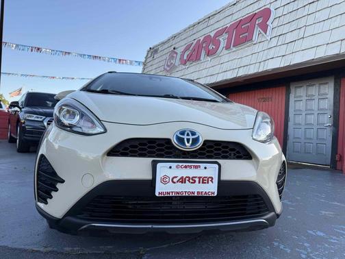 2018 Toyota Prius c Two