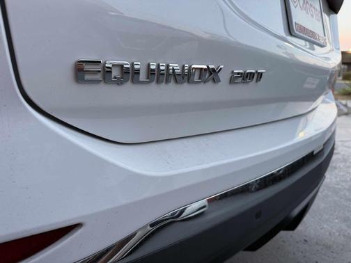 Summit White 2018 Chevrolet Equinox Premier w/2LZ