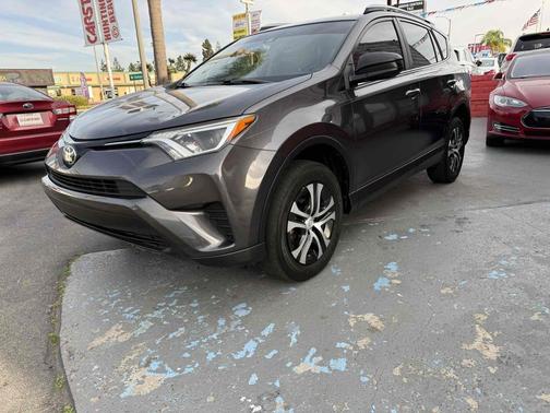 Magnetic Gray Metallic 2017 Toyota RAV4 LE