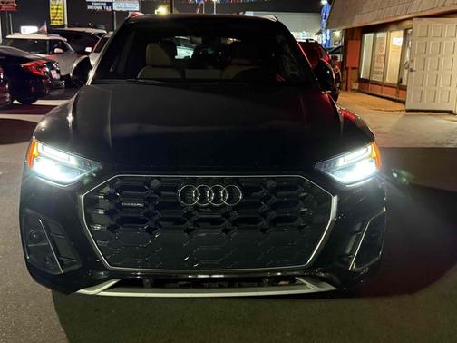 2022 Audi Q5 45 S line Premium