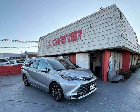 2025 Toyota Sienna Platinum