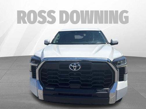 White 2022 Toyota Tundra SR5