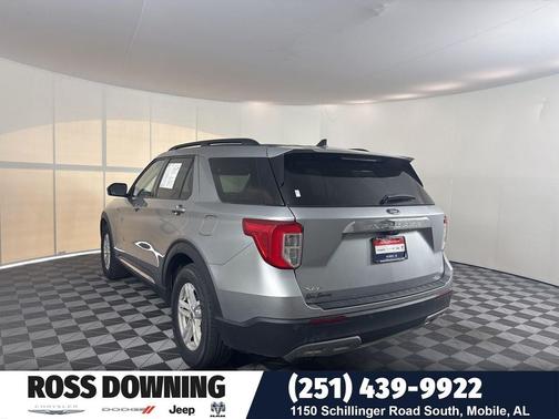 Iconic Silver Metallic 2024 Ford Explorer XLT