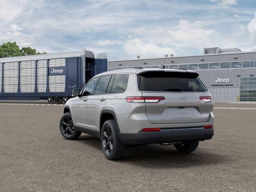 Silver Zynith 2026 Jeep Grand Cherokee L Limited