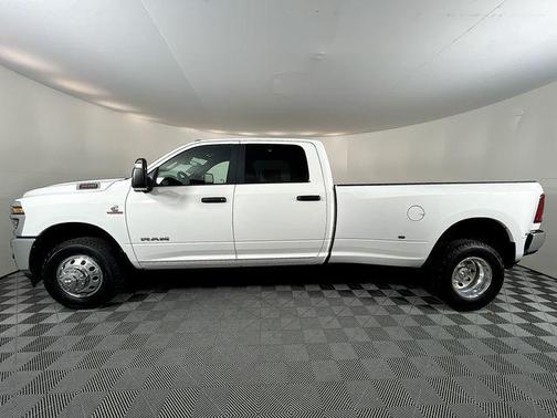 2026 RAM 3500 Big Horn Crew Cab 4x2 8' Box