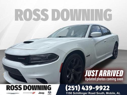 White Knuckle Clearcoat 2018 Dodge Charger SXT Plus