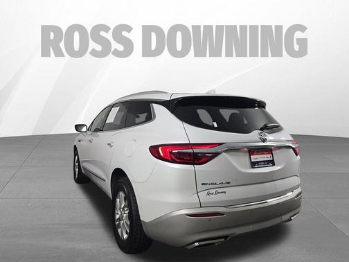 White Frost Tricoat 2021 Buick Enclave FWD Essence