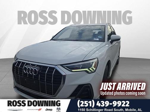 Progressive Red Metallic 2025 Audi Q3 Premium 45 TFSI S line quattro Tiptronic