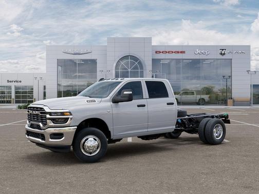 Bright White Clearcoat 2026 RAM 3500 Tradesman
