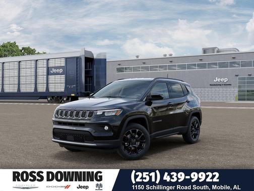 Diamond Black Crystal Pearlcoat 2026 Jeep Compass Latitude