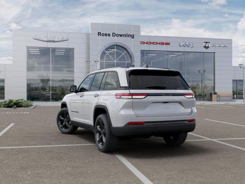 2025 Jeep Grand Cherokee Altitude