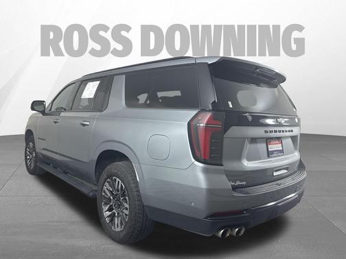 2025 Chevrolet Suburban 4WD Z71