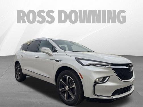 White Frost Tricoat 2022 Buick Enclave FWD Essence