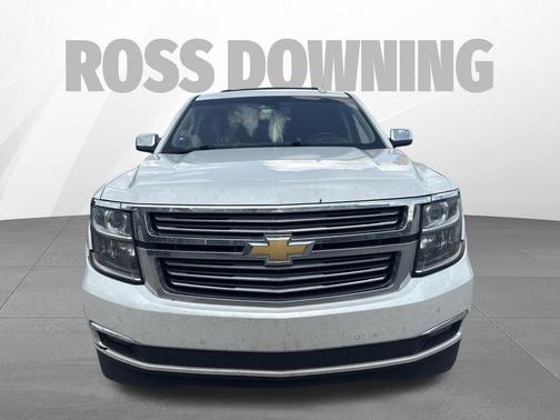 Iridescent Pearl Tricoat 2017 Chevrolet Suburban Premier