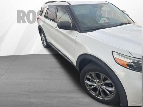 Star White Metallic Tri-Coat 2020 Ford Explorer XLT