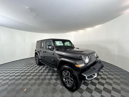 2026 Jeep Wrangler 4-Door Sahara 4x4