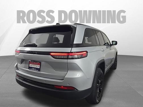 Silver Zynith 2024 Jeep Grand Cherokee Altitude