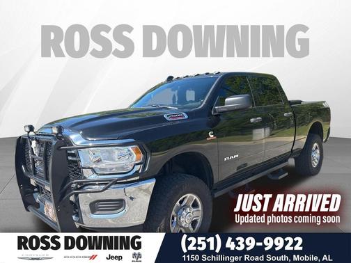 Diamond Black Crystal Pearlcoat 2022 RAM 2500 Tradesman Crew Cab 4x4 6'4' Box