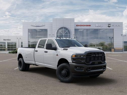 2026 RAM 3500 Tradesman Crew Cab 4x4 8' Box