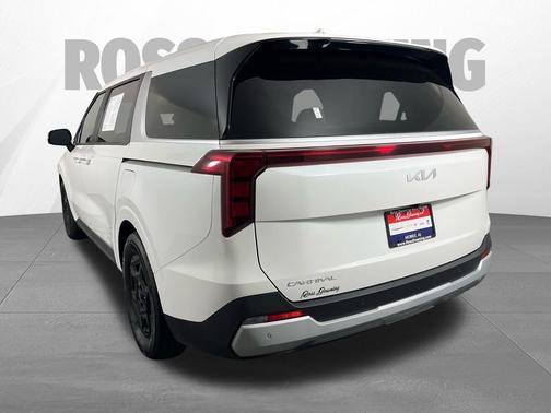 2025 Kia Carnival LXS
