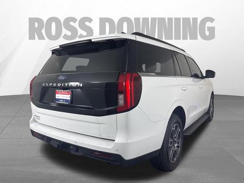 White 2025 Ford Expedition Active