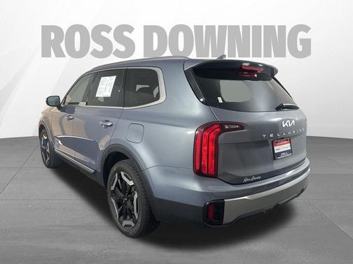 Everlasting Silver 2025 Kia Telluride S