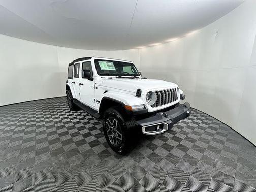 2026 Jeep Wrangler 4-Door Sahara 4x4