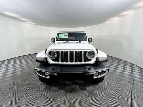 2026 Jeep Wrangler 4-Door Sahara 4x4