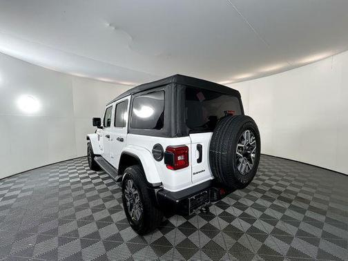 2026 Jeep Wrangler 4-Door Sahara 4x4