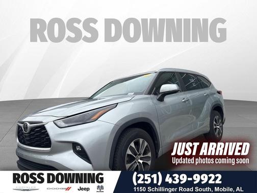 Celestial Silver Metallic 2023 Toyota Highlander L