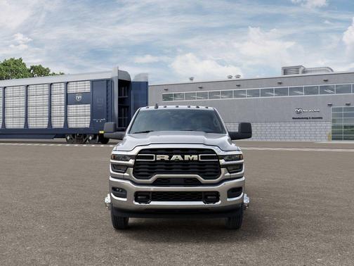 Silver Zynith 2026 RAM 3500 Tradesman Crew Cab 4x4 8' Box