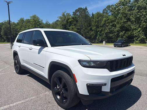Bright White Clearcoat 2023 Jeep Grand Cherokee L Limited