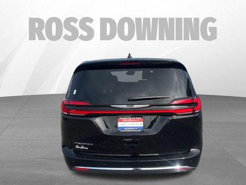 2025 Chrysler Pacifica L