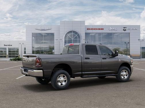 2026 RAM 2500 Tradesman Crew Cab 4x4 6'4' Box