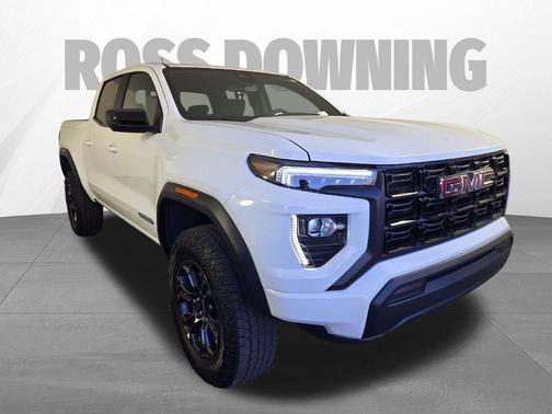 Summit White 2025 GMC Canyon Elevation